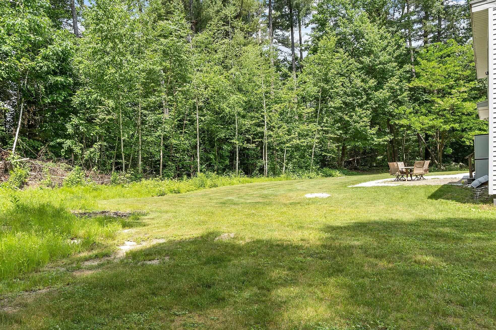 22 Elwood Road Londonderry, NH 03053 - Photo 31 of 33