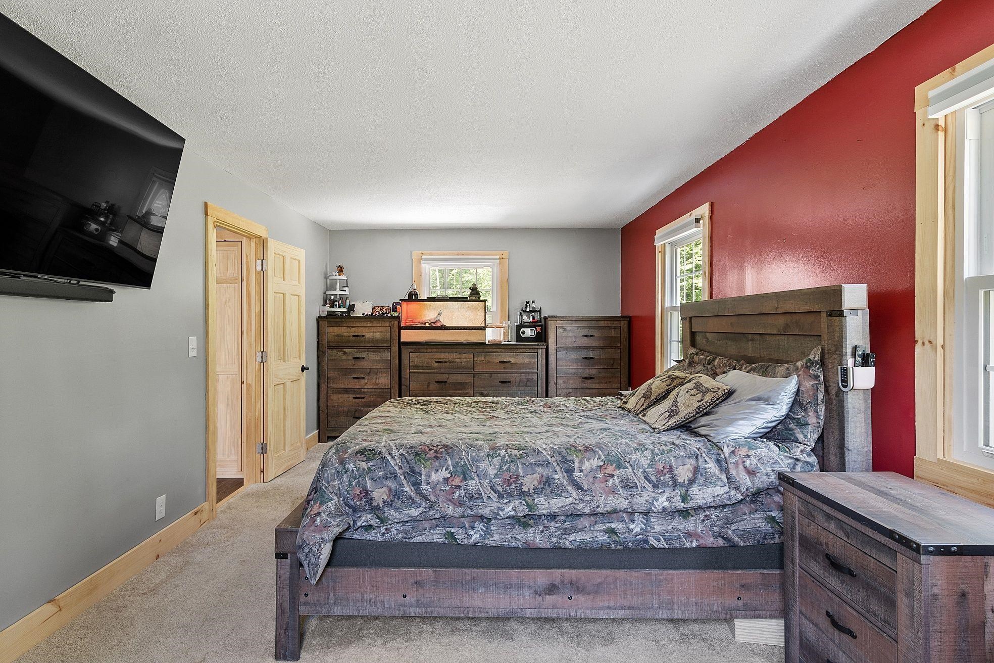 22 Elwood Road Londonderry, NH 03053 - Photo 6 of 33