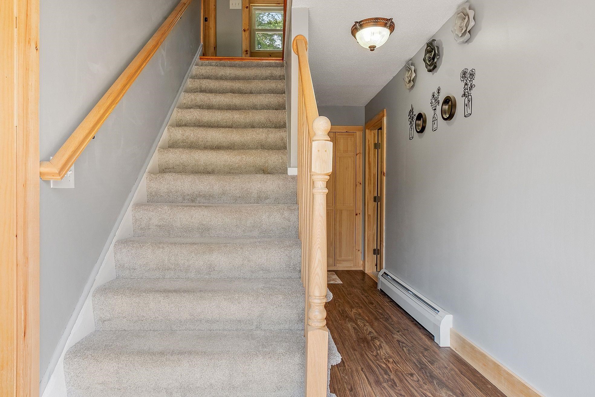 22 Elwood Road Londonderry, NH 03053 - Photo 10 of 33
