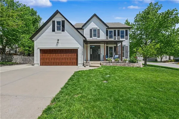 $499,000 | 11400 West 114th Terrace, Overland Park, KS 66210