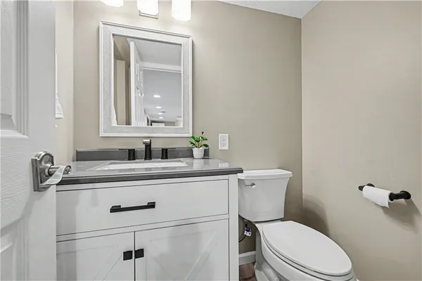 $499,000 | 11400 West 114th Terrace, Overland Park, KS 66210