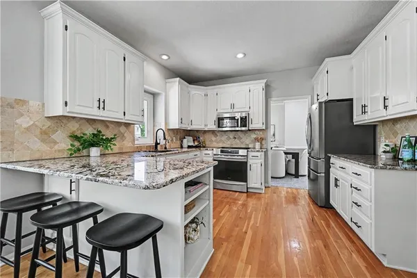 $499,000 | 11400 West 114th Terrace, Overland Park, KS 66210