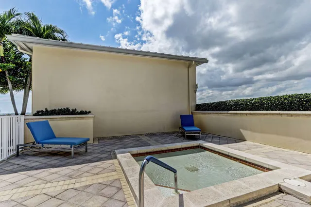 $5,000 | 2640 Lake Shore Drive, Unit 1710, Singer Island, FL 33404