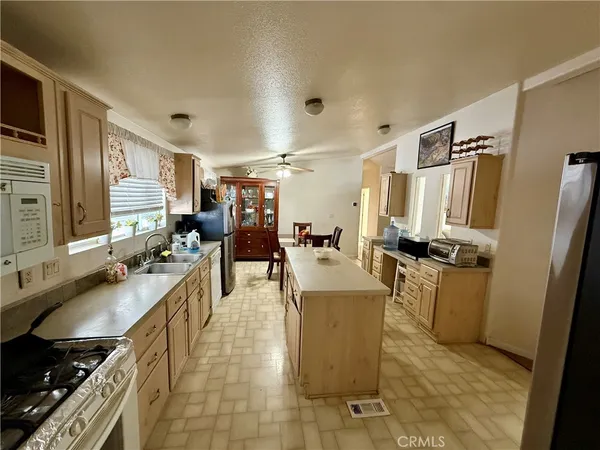 $185,000 | 25350 Santiago Drive, Unit 37, Moreno Valley, CA 92551