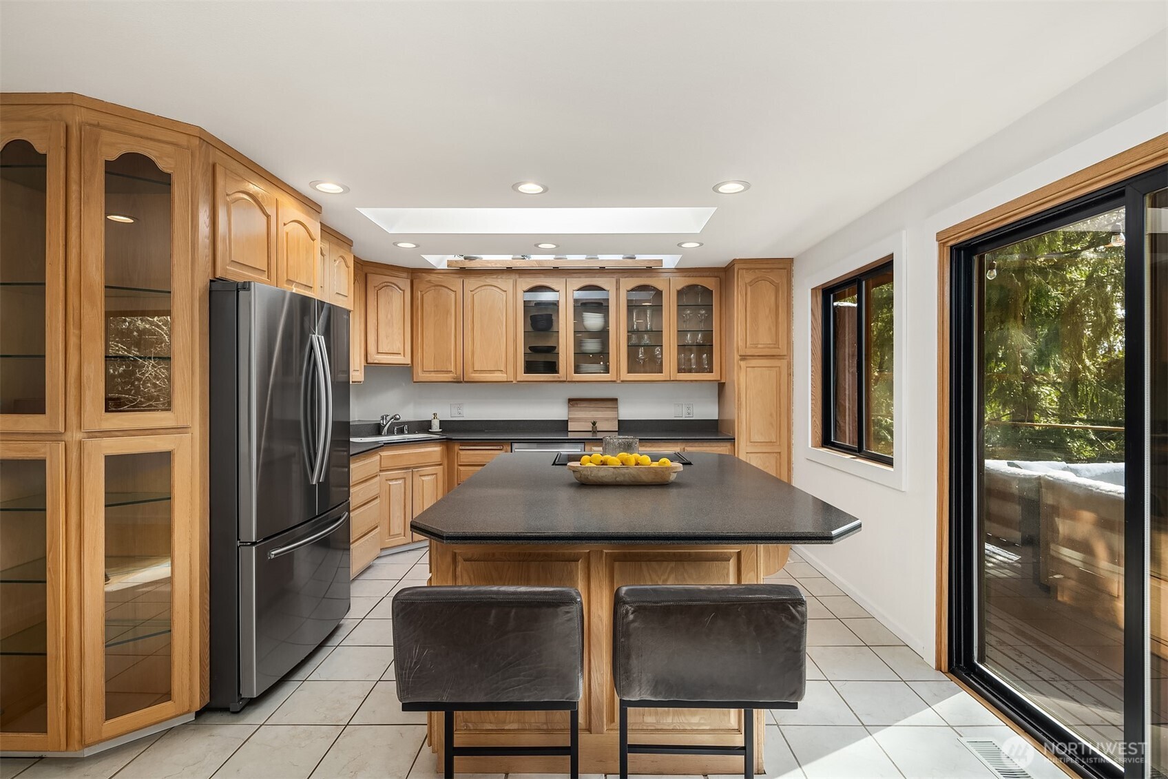 6701 277th Way Southeast Issaquah, WA 98027 - Photo 13 of 38