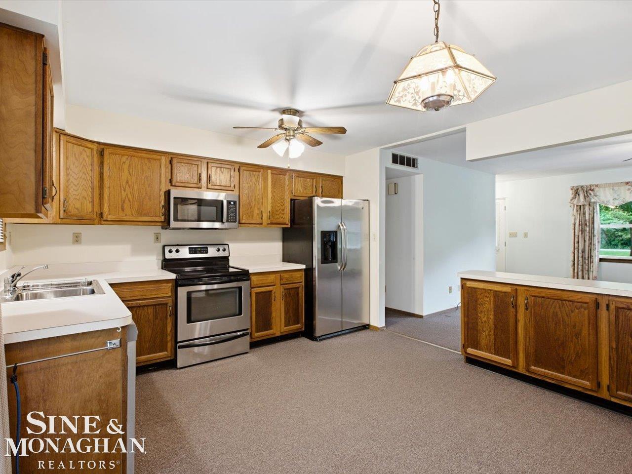 9211 Folkert Road Algonac, MI 48001 - Photo 23 of 48