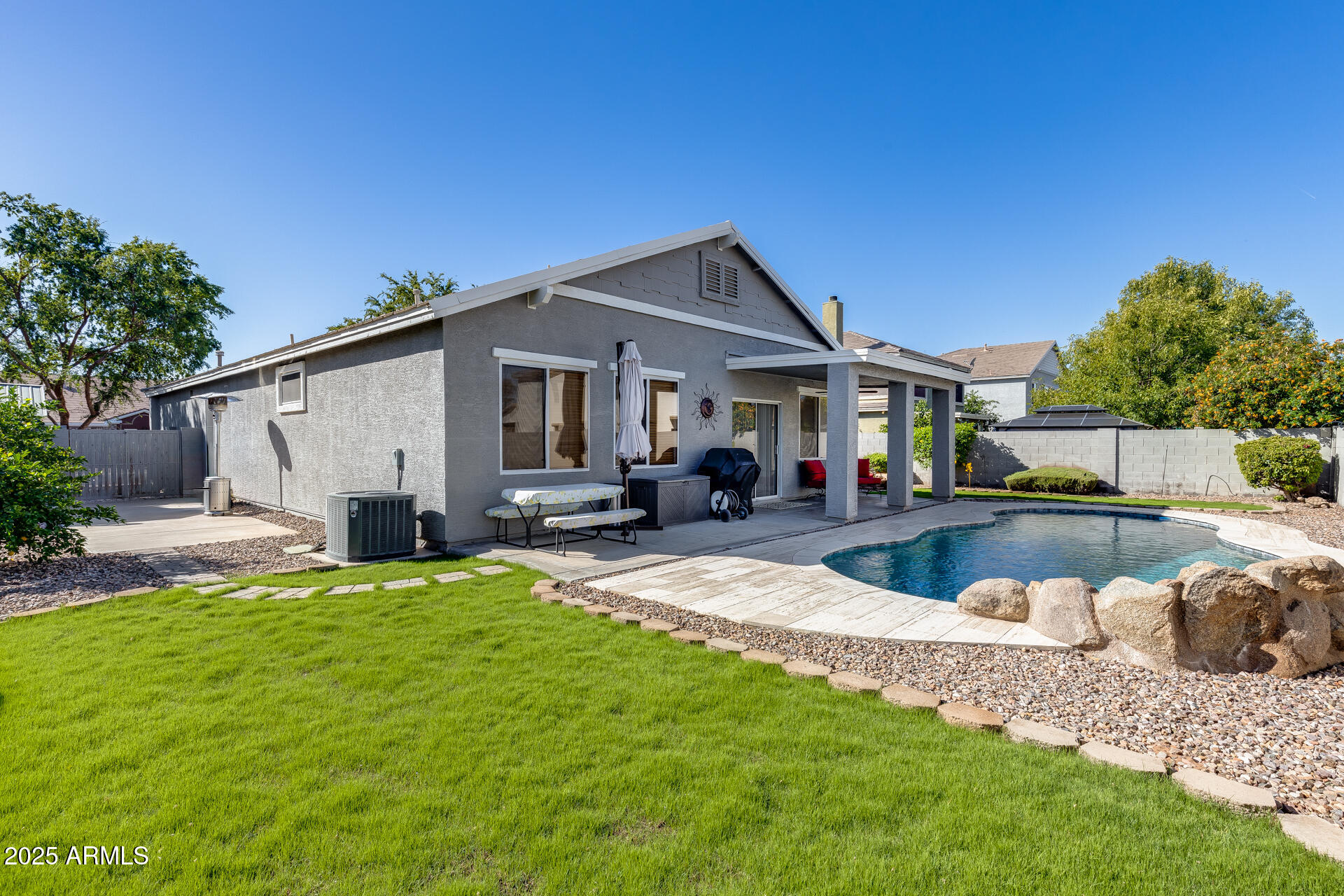 2714 East Del Rio Street Gilbert, AZ 85295 - Photo 19 of 30 Backyard / Back of Home