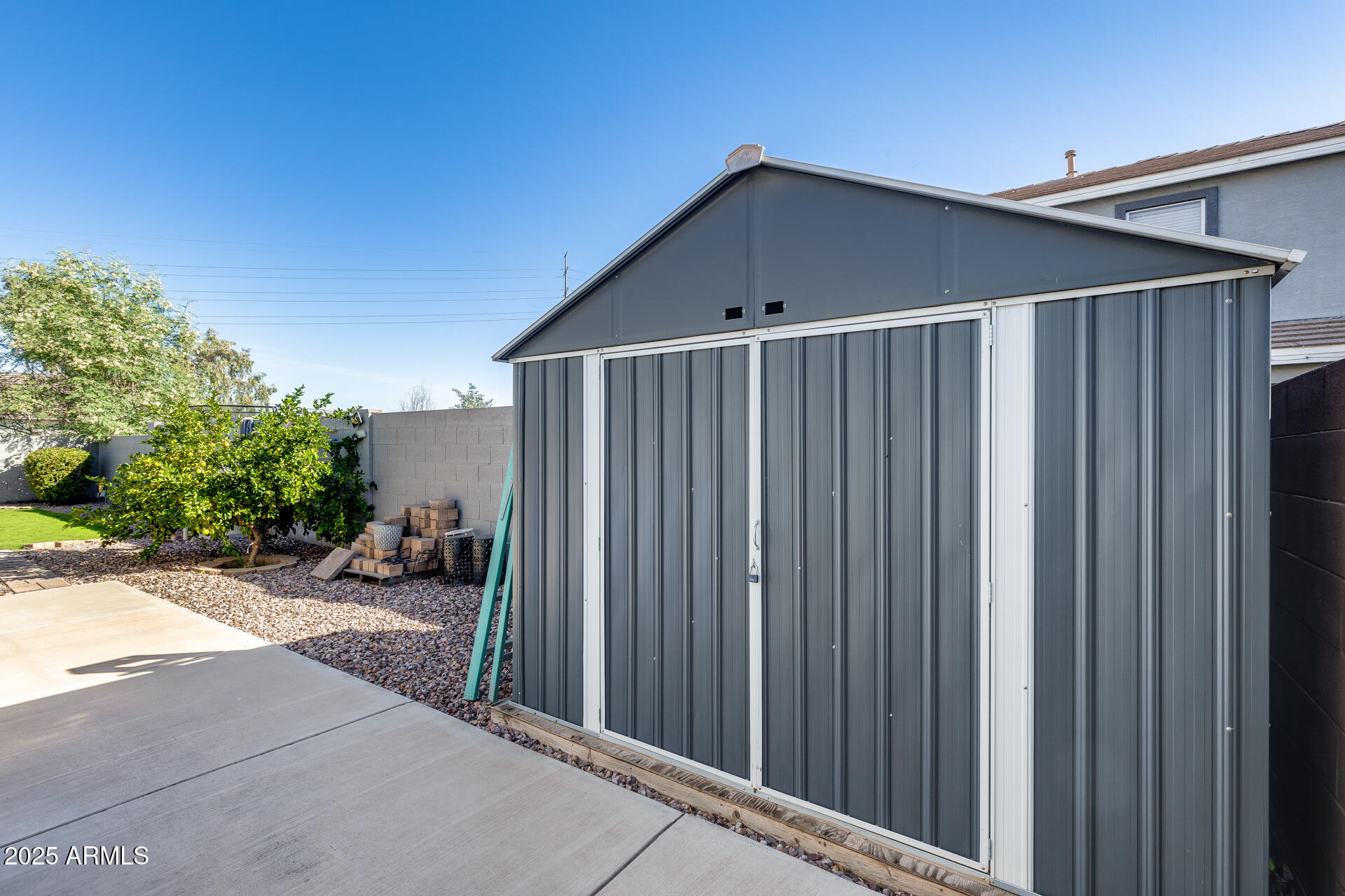 2714 East Del Rio Street Gilbert, AZ 85295 - Photo 25 of 30 Storage