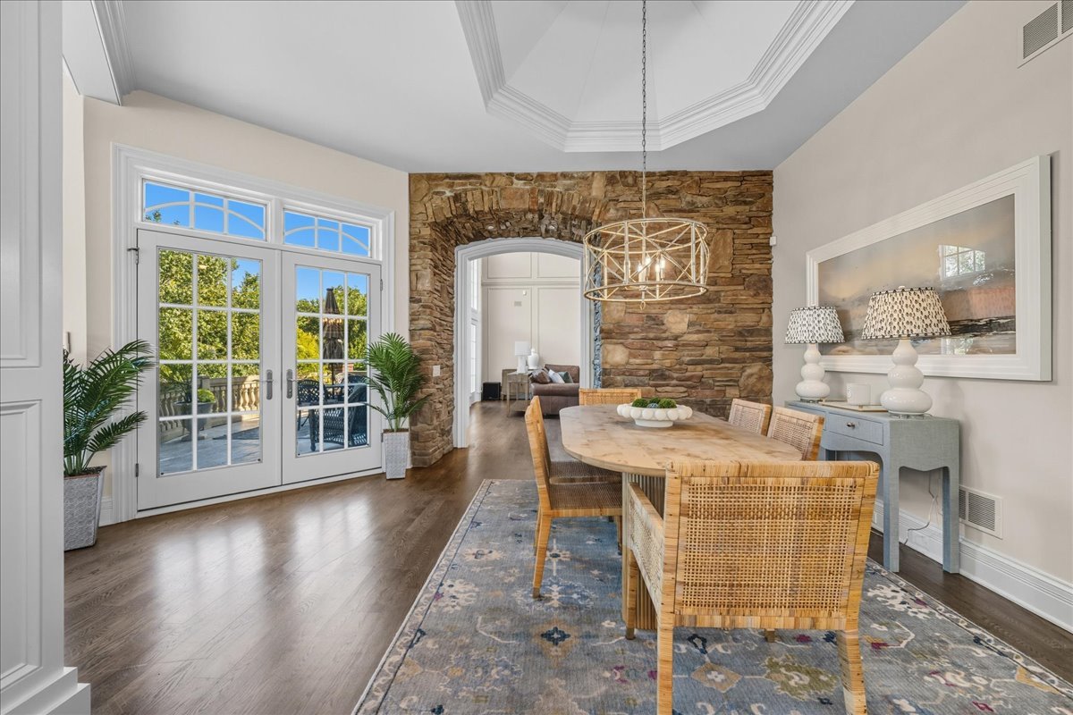 4N881 Old Farm Road St. Charles, IL 60175 - Photo 11 of 69