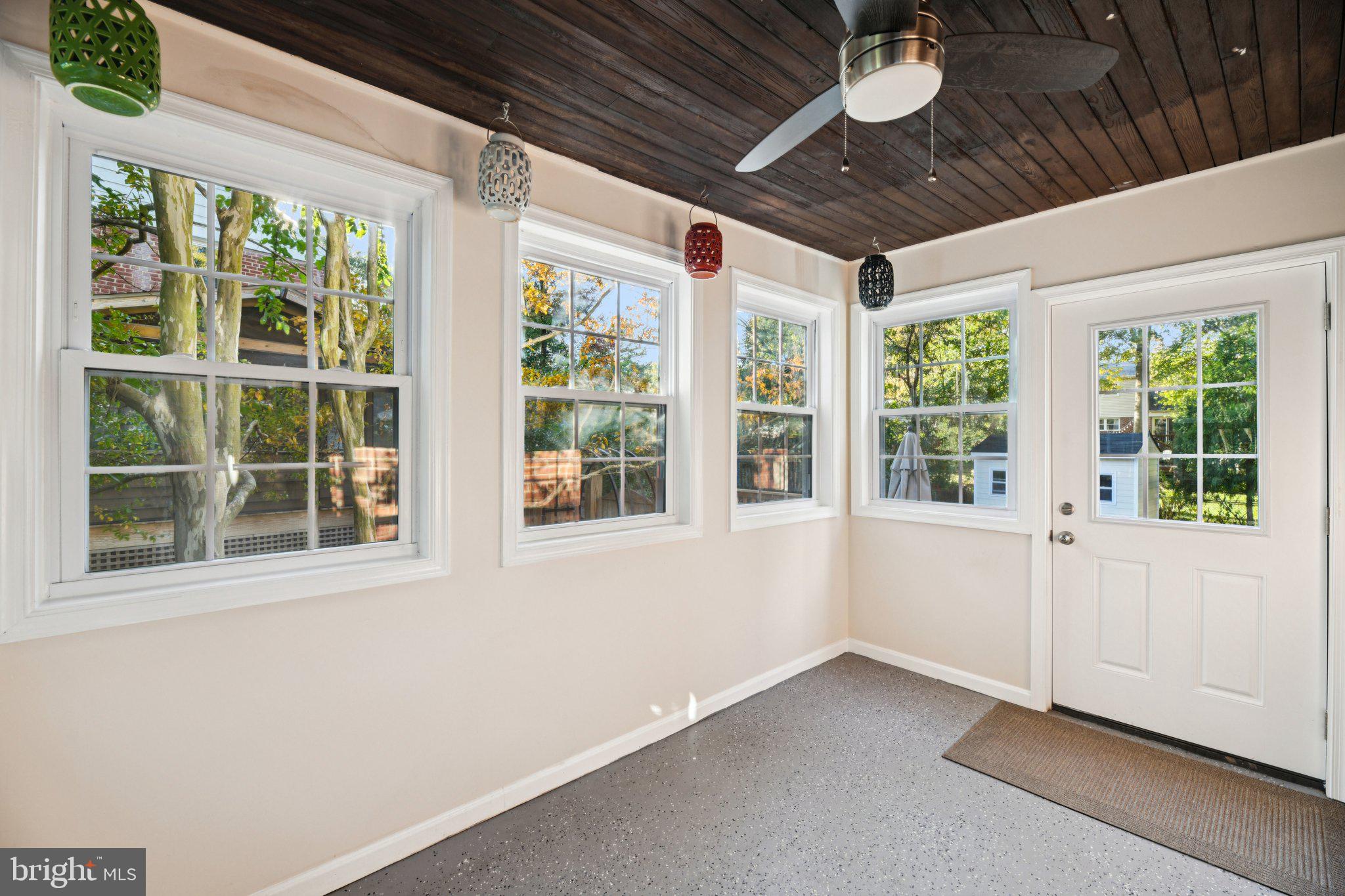 4012 Beechwood Road University Park, MD 20782 - Photo 40 of 56 a very nice looking room with a large window