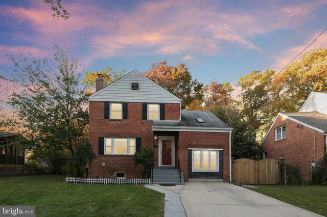 $769,500 | 4012 Beechwood Road, University Park, MD 20782