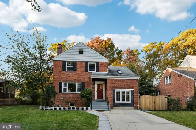 $795,000 | 4012 Beechwood Road, University Park, MD 20782