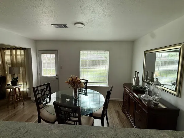 $275,000 | 17055 Kilwinning Drive, Houston, TX 77084