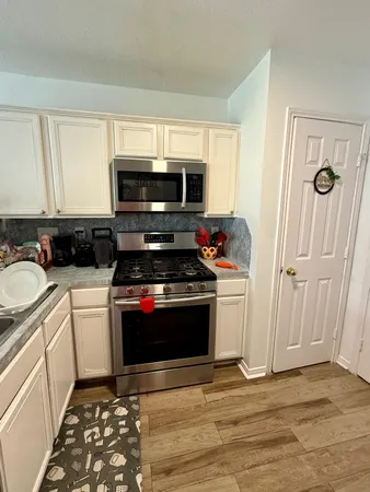 $275,000 | 17055 Kilwinning Drive, Houston, TX 77084