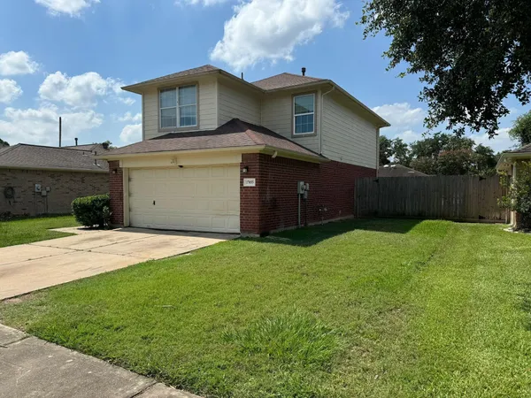 $275,000 | 17055 Kilwinning Drive, Houston, TX 77084