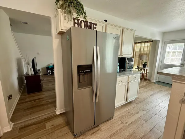 $275,000 | 17055 Kilwinning Drive, Houston, TX 77084