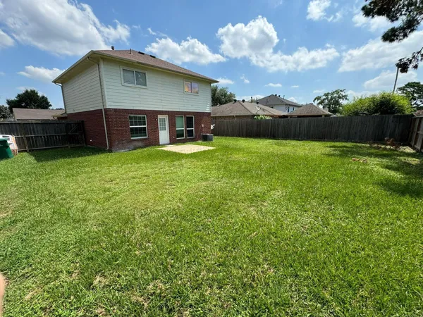 $275,000 | 17055 Kilwinning Drive, Houston, TX 77084