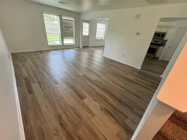 $275,000 | 17055 Kilwinning Drive, Houston, TX 77084