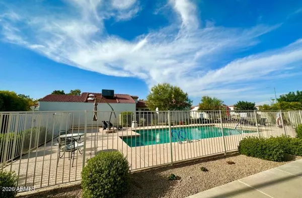 $407,550 | 15020 North 40th Street, Unit 14, Phoenix, AZ 85032