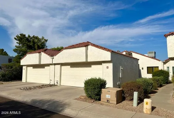 $407,550 | 15020 North 40th Street, Unit 14, Phoenix, AZ 85032