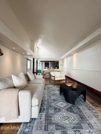 $407,550 | 15020 North 40th Street, Unit 14, Phoenix, AZ 85032