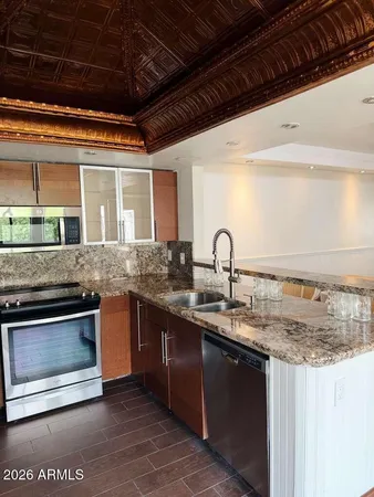 $407,550 | 15020 North 40th Street, Unit 14, Phoenix, AZ 85032