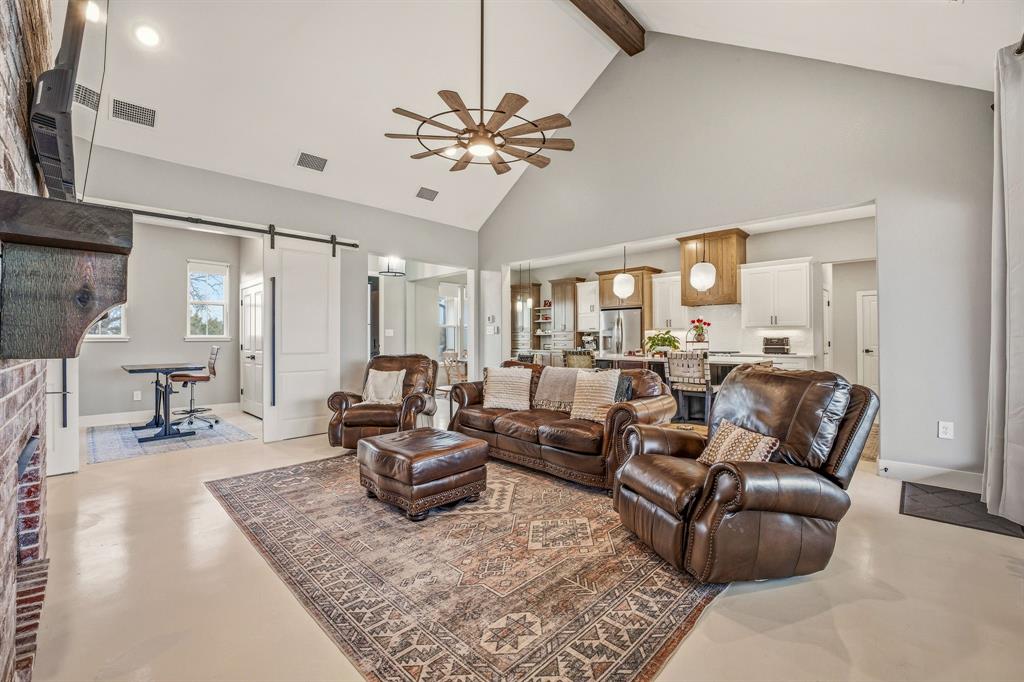 148 South Rnch Drive Graham, TX 76450 - Photo 5 of 38