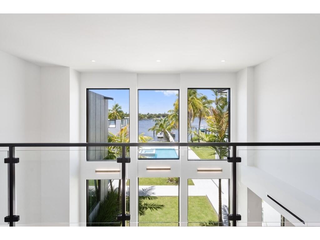 19311 North Riverside Drive Tequesta, FL 33469 - Photo 24 of 31 24-Photo 24