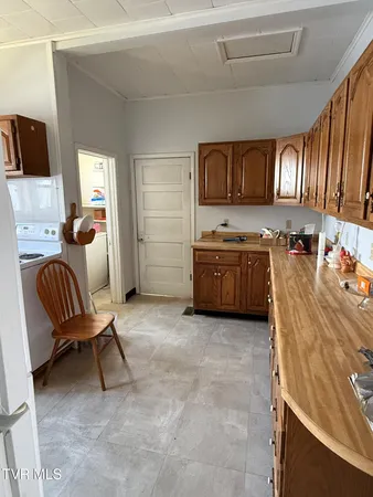 $147,900 | 16702 Wise Street, St. Paul, VA 24283