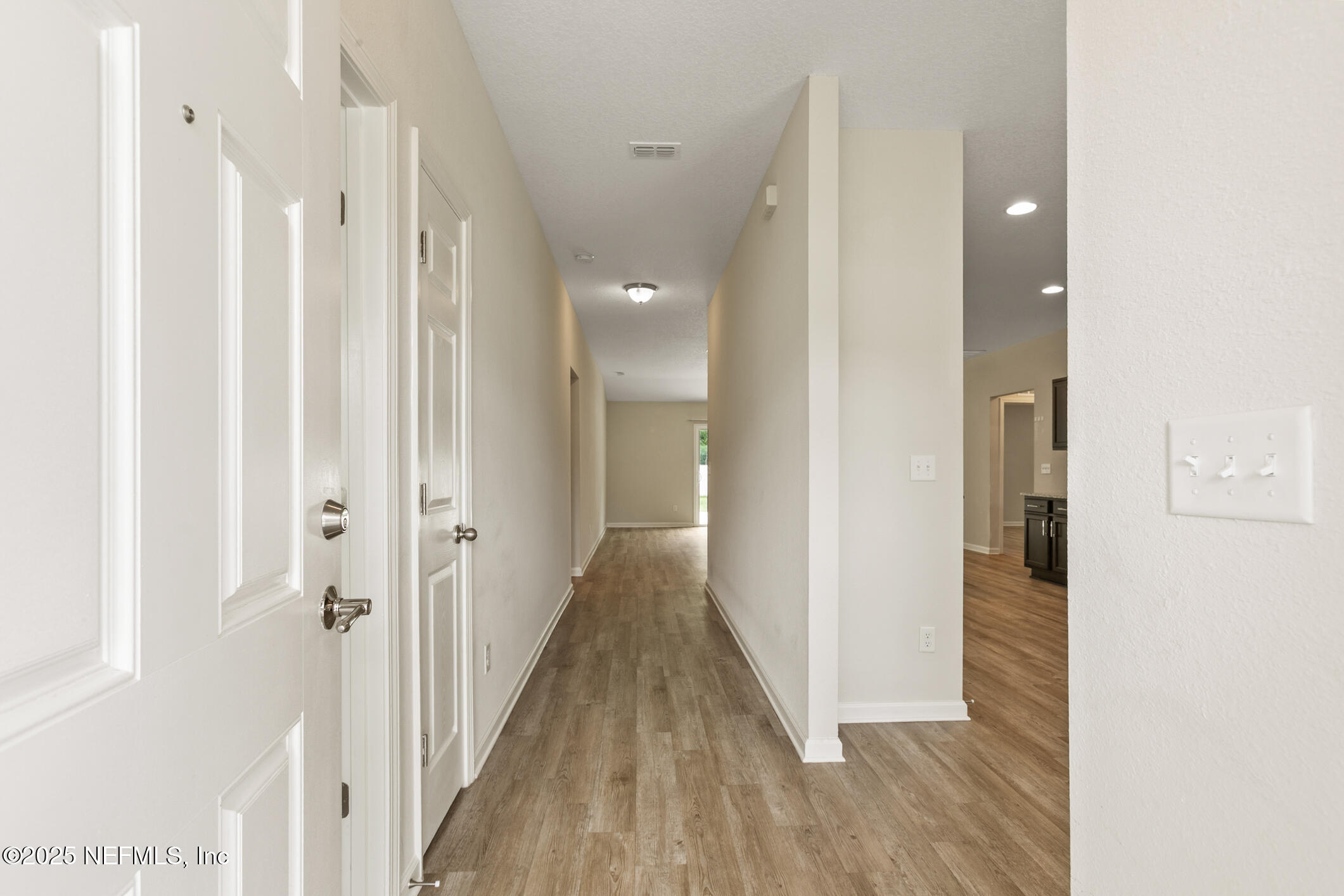 8882 Hogan Road Jacksonville, FL 32216 - Photo 6 of 42 Foyer