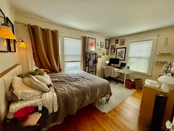 $5,200 | 15 Stetson Street, Unit 1, Brookline, MA 02446