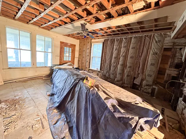 $159,900 | 280 Lincoln Street, Lewiston, ME 04240