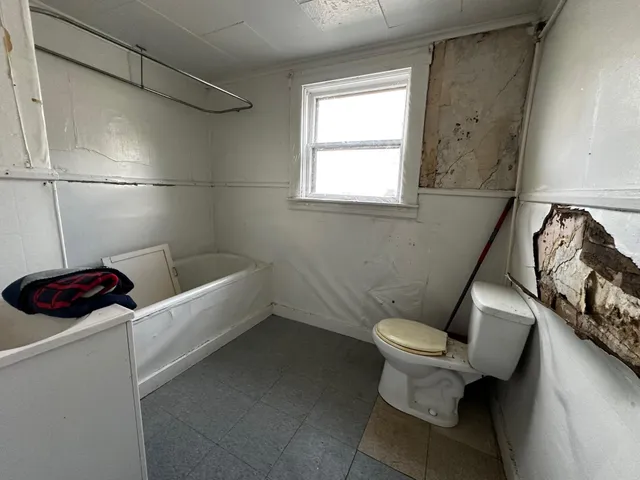 $159,900 | 280 Lincoln Street, Lewiston, ME 04240