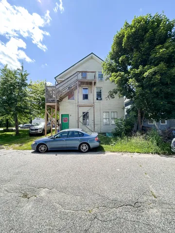 $159,900 | 280 Lincoln Street, Lewiston, ME 04240