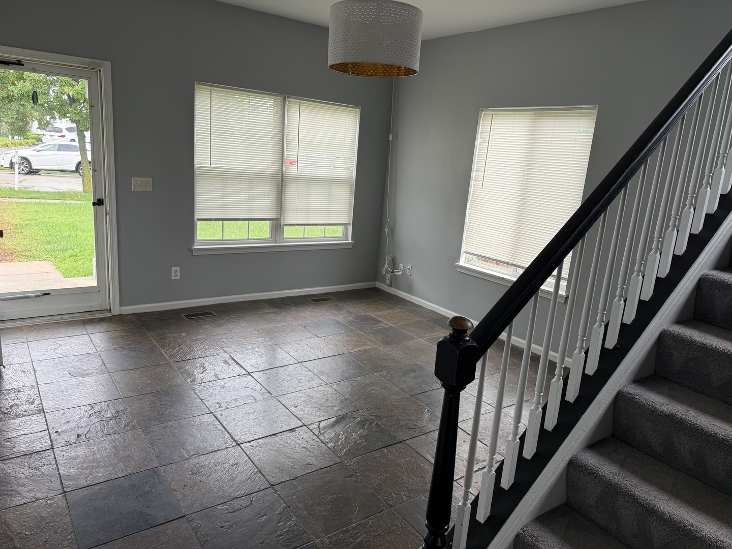 384 Reston Circle Romeoville, IL 60446 - Photo 5 of 31 Gallery Image 5