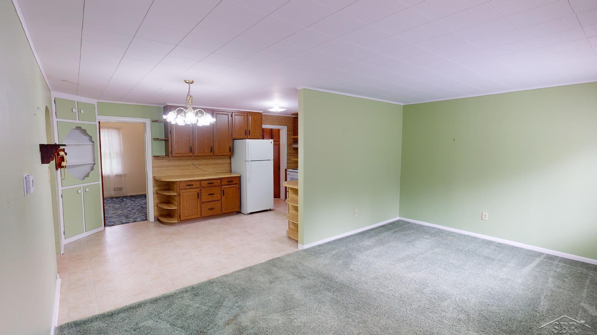 3764 Mack Road Saginaw, MI 48601 - Photo 8 of 35 50091574-7.JPG