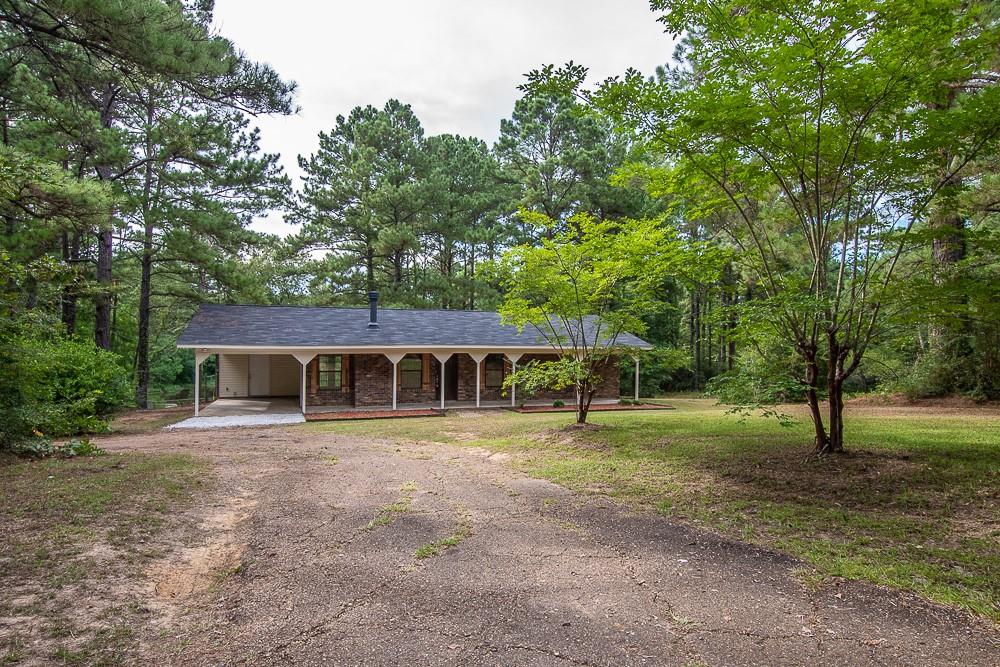 111 Laura Road Pollock, LA 71467 - Photo 1 of 30 Gallery Image 1