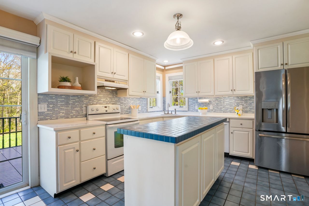 23 Rockridge Terrace Prospect, CT 06712 - Photo 16 of 38 Ample Counter space & Island