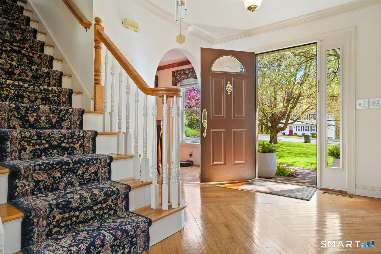 23 Rockridge Terrace Prospect, CT 06712 - Photo 5 of 38 Center Hall Colonial