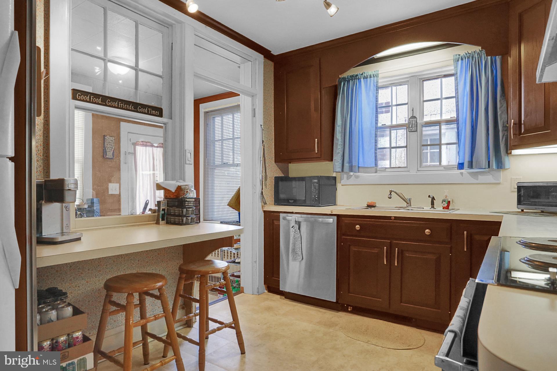 207 North Brobst Street Reading, PA 19607 - Photo 10 of 21 Gallery Image 10