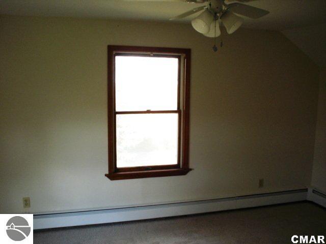 210 East North County Line Road Farwell, MI 48622 - Photo 10 of 15 1768765-9.JPG