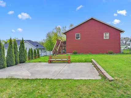 $420,000 | 408 Dunford Drive, Burlington, WI 53105