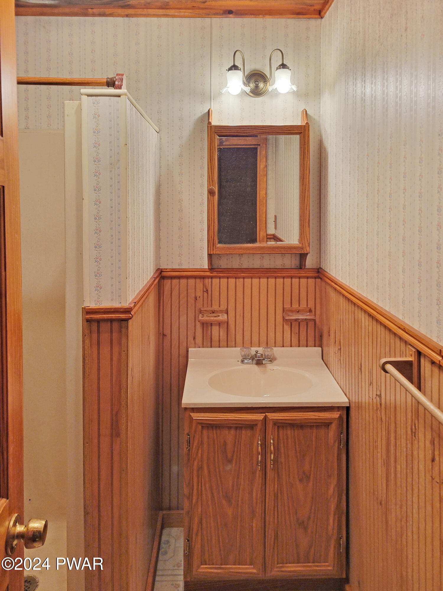 189 Hathaway Road Equinunk, PA 18417 - Photo 17 of 27 Bath 2