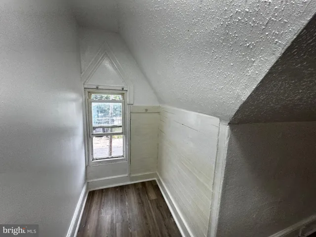 $1,500 | 323 East Vine Street, Unit B, Millville, NJ 08332