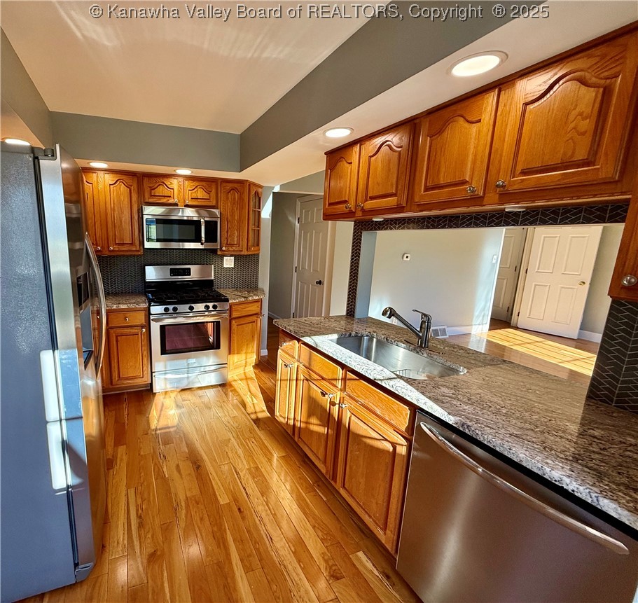 102 Colonial Lane Ripley, WV 25271 - Photo 3 of 38 Gallery Image 3