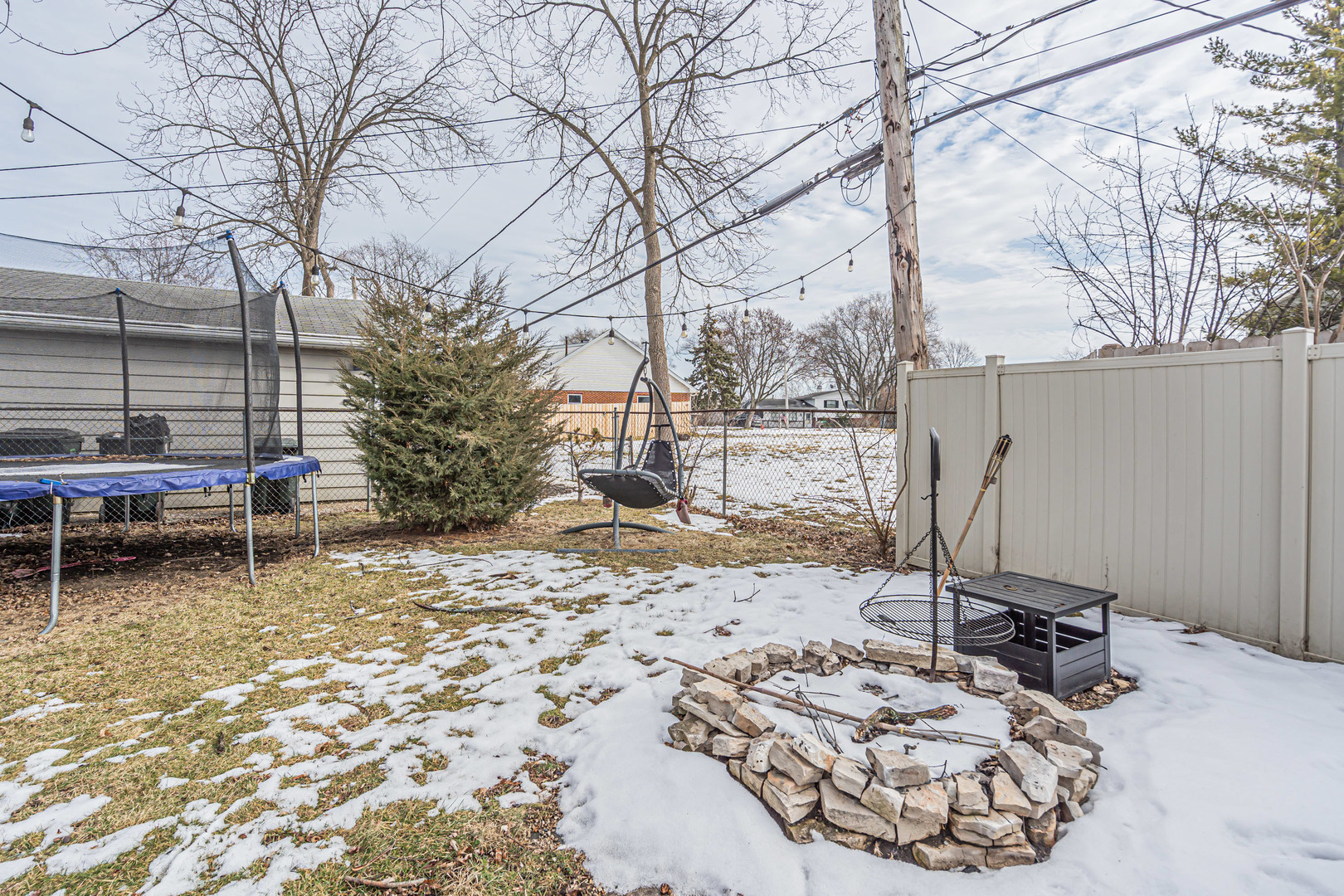 2417 Sand Lake Road Lindenhurst, IL 60046 - Photo 27 of 33