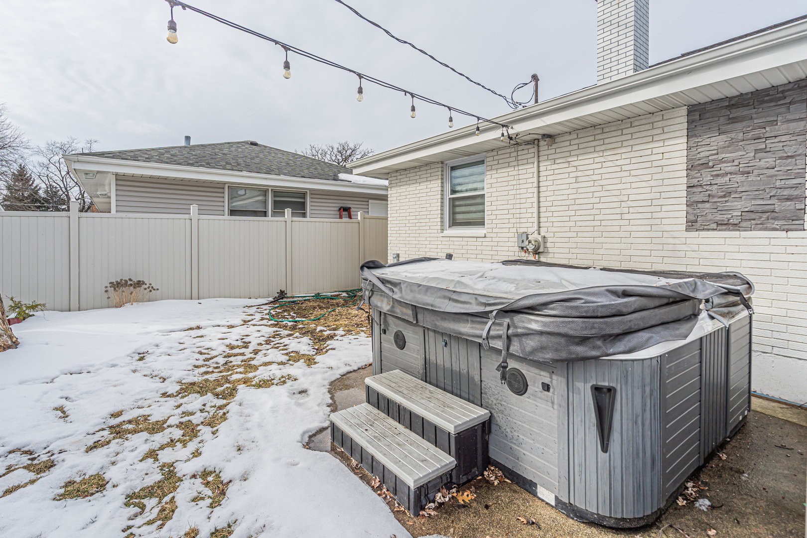 2417 Sand Lake Road Lindenhurst, IL 60046 - Photo 30 of 33