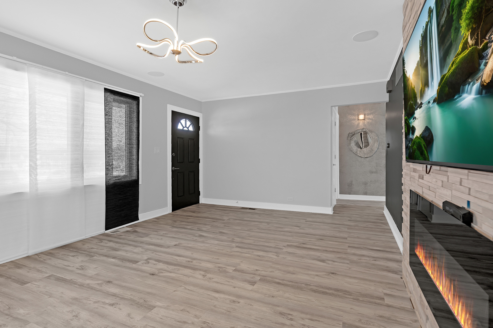 2417 Sand Lake Road Lindenhurst, IL 60046 - Photo 5 of 33