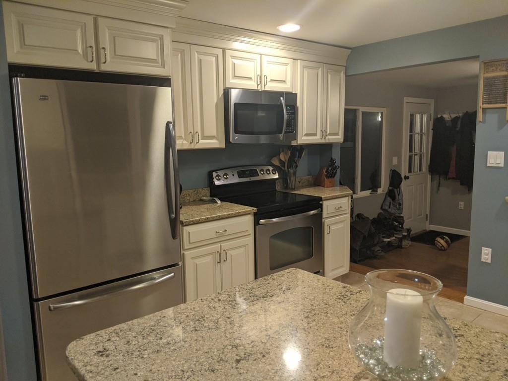 29 Homestead Road Holden, MA 01520 - Photo 5 of 24 Gallery Image 5