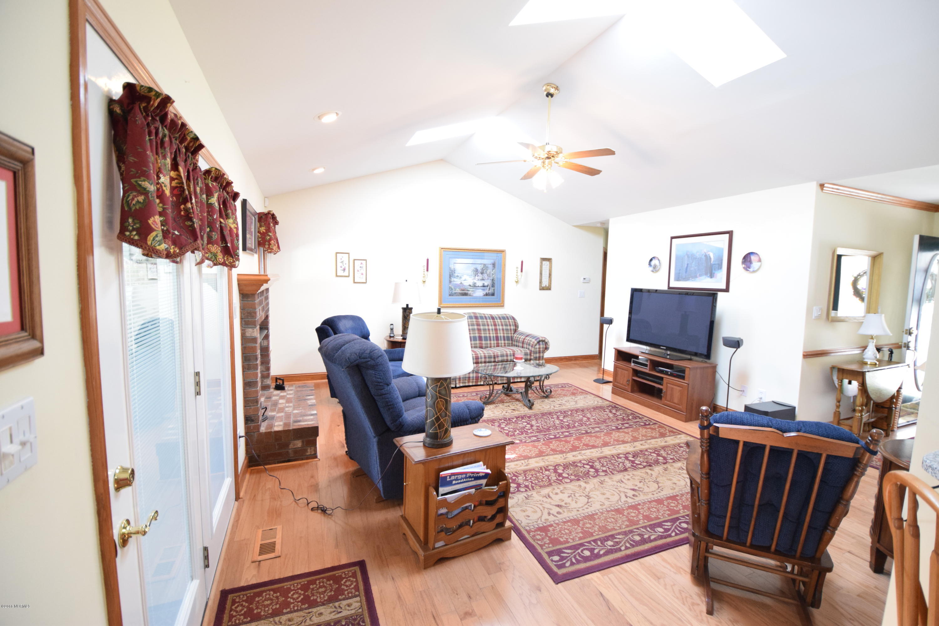 201 Dobbs Spaight Road New Bern, NC 28562 - Photo 11 of 42 5a